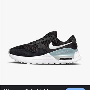 Women’s Nike air max SYTSM shoes.  Size 7.